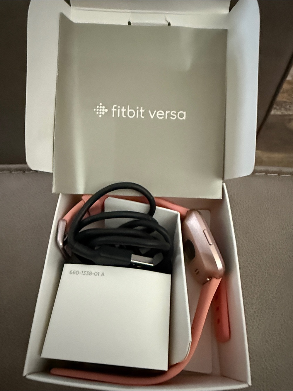 fitbit versa rose gold with pink band